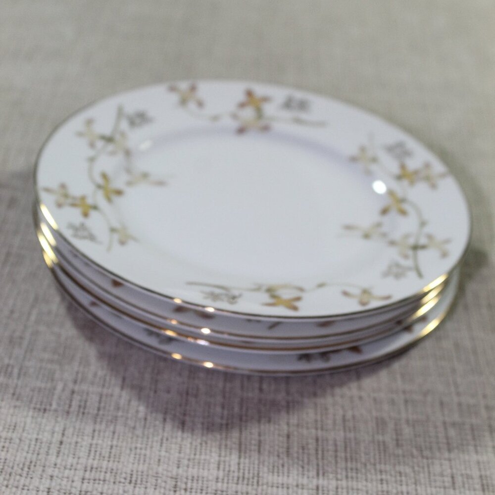 Set of 4 Summit Fine China Japan Barbara, Porcelain 6.25" Dessert / Salad Plates